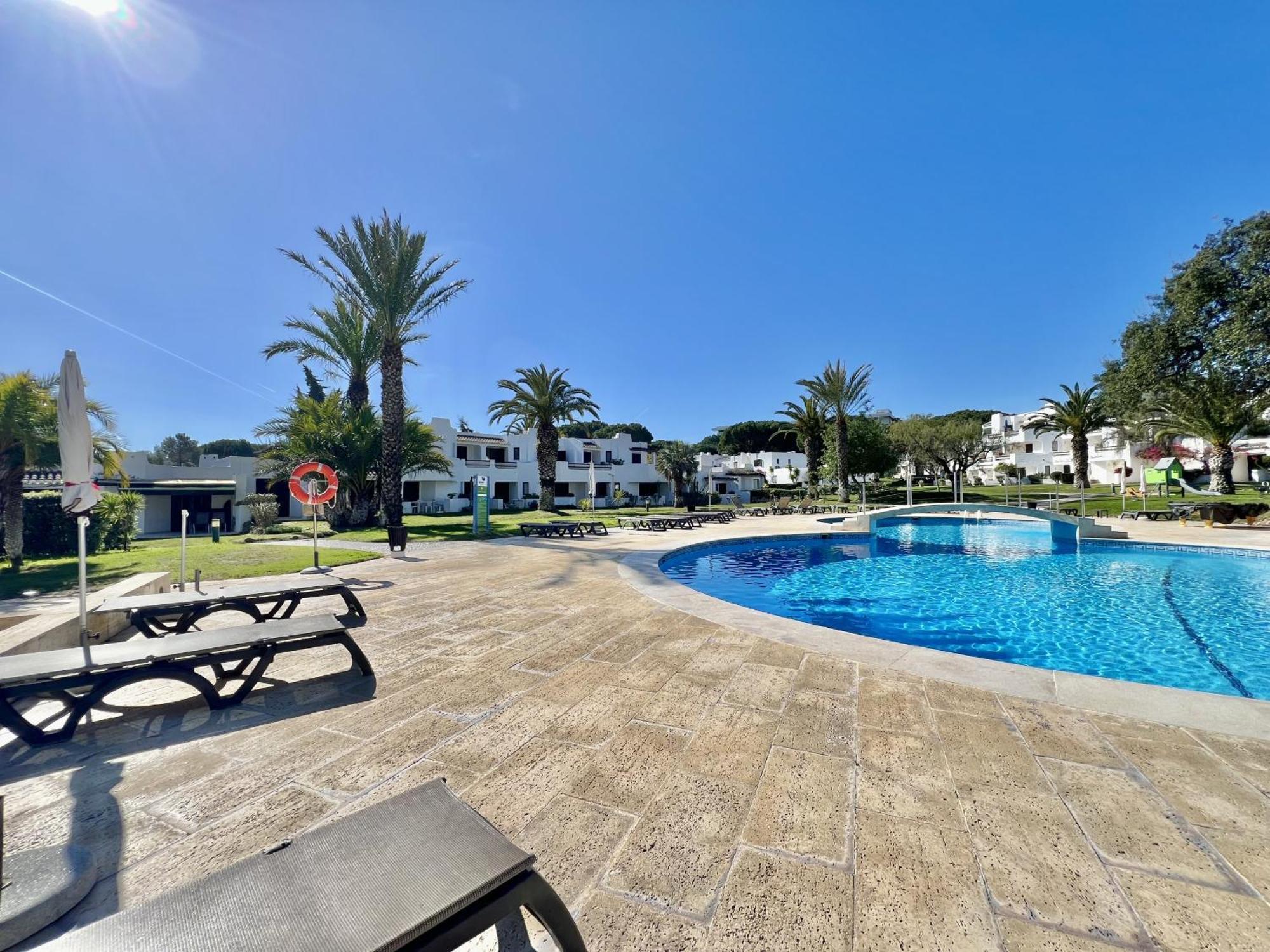 Albufeira Balaia Golf Vilage 2 With Pool By Homing Exteriör bild