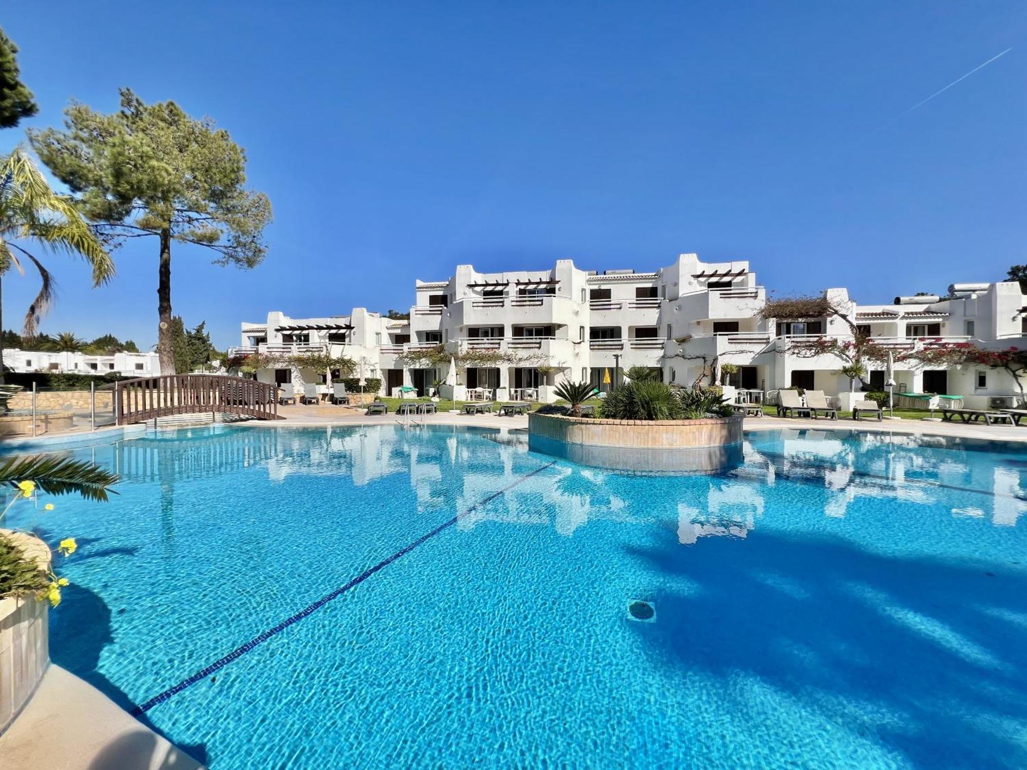 Albufeira Balaia Golf Vilage 2 With Pool By Homing Exteriör bild
