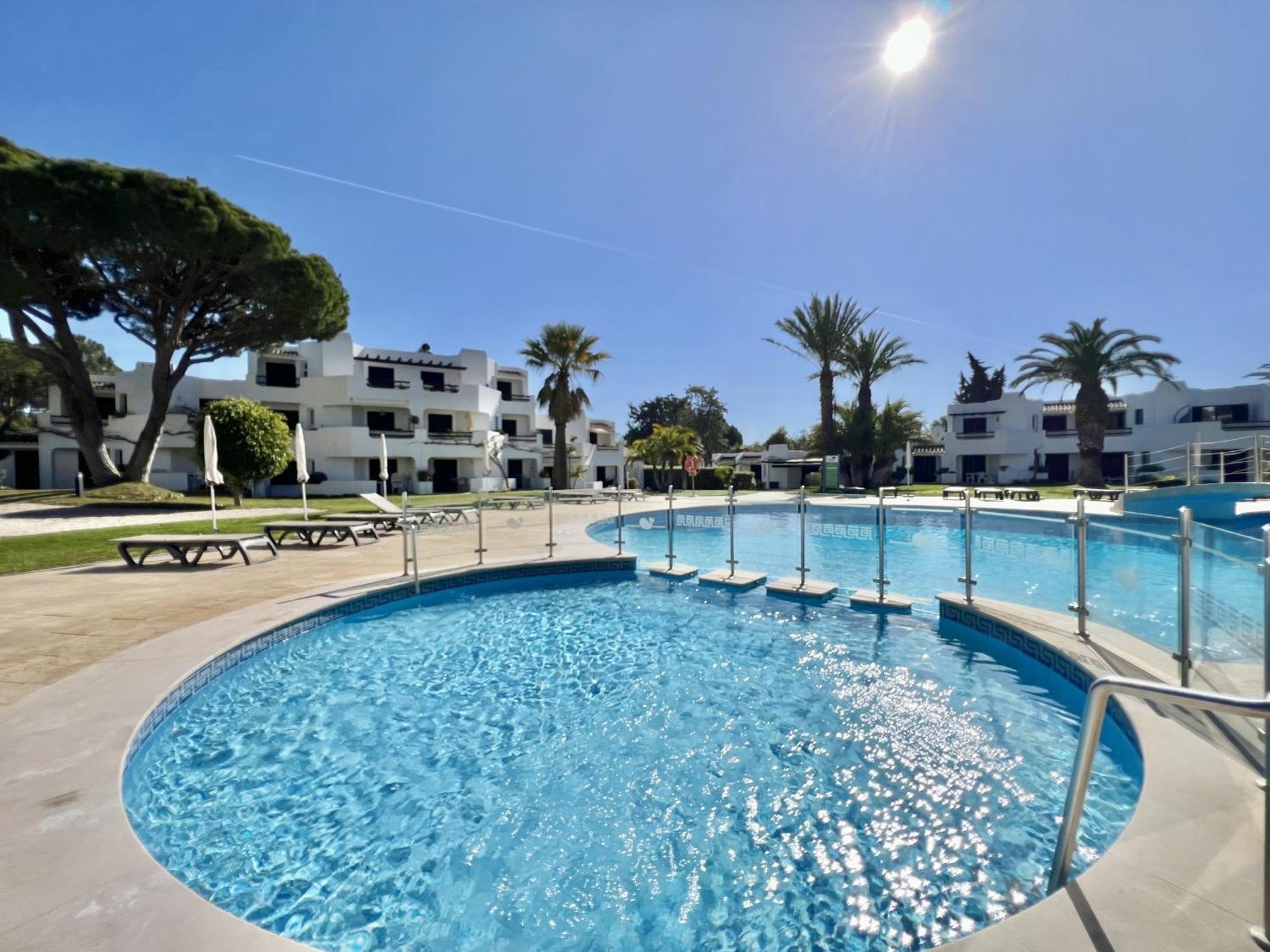 Albufeira Balaia Golf Vilage 2 With Pool By Homing Exteriör bild